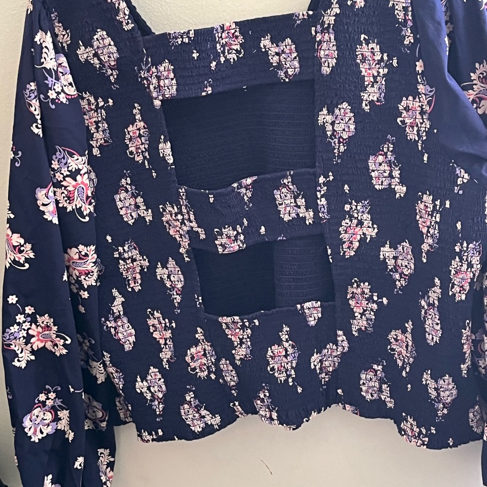 Anthropologie cutout back top - Picture 2 of 4